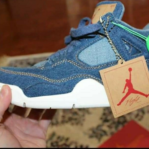 Levis jordens - Picture 5 of 8